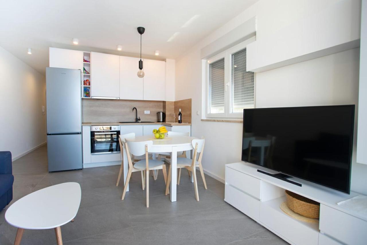 Apartment Belmare Трогір Екстер'єр фото
