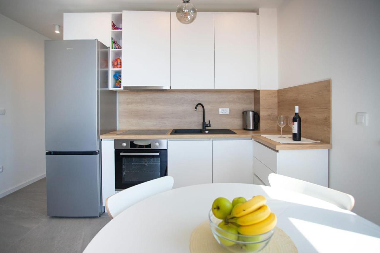 Apartment Belmare Трогір Екстер'єр фото
